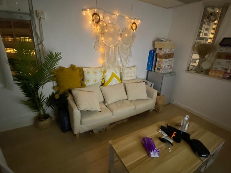 White Chill Partyroom-0