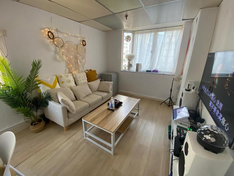 White Chill Partyroom-1