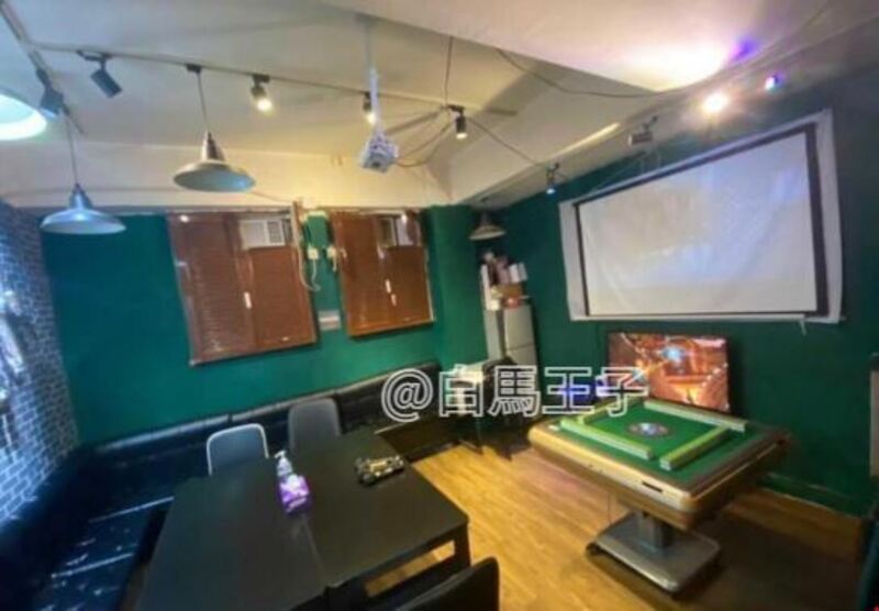 白馬王子 Partyroom-4