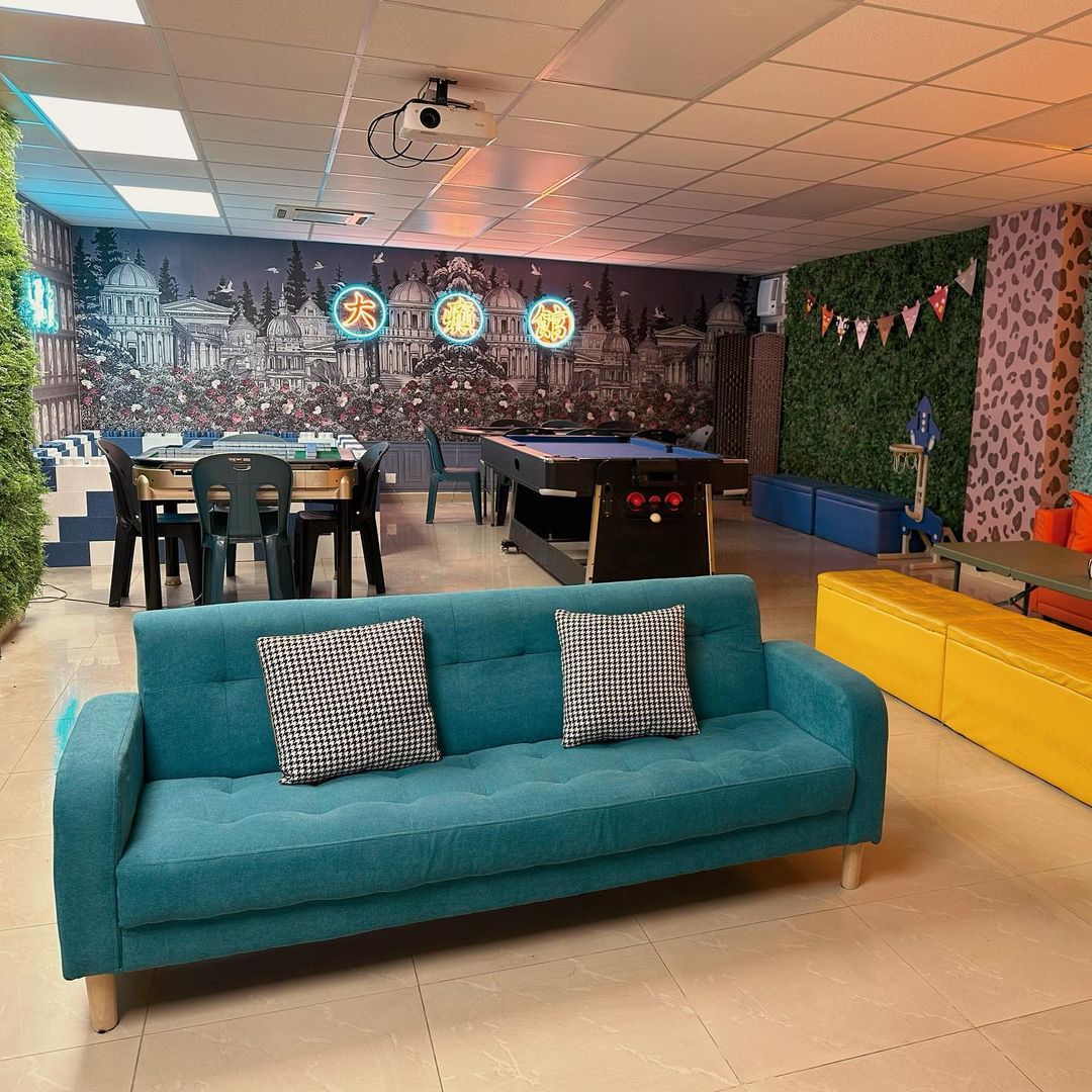 Crazystudio Partyroom-2
