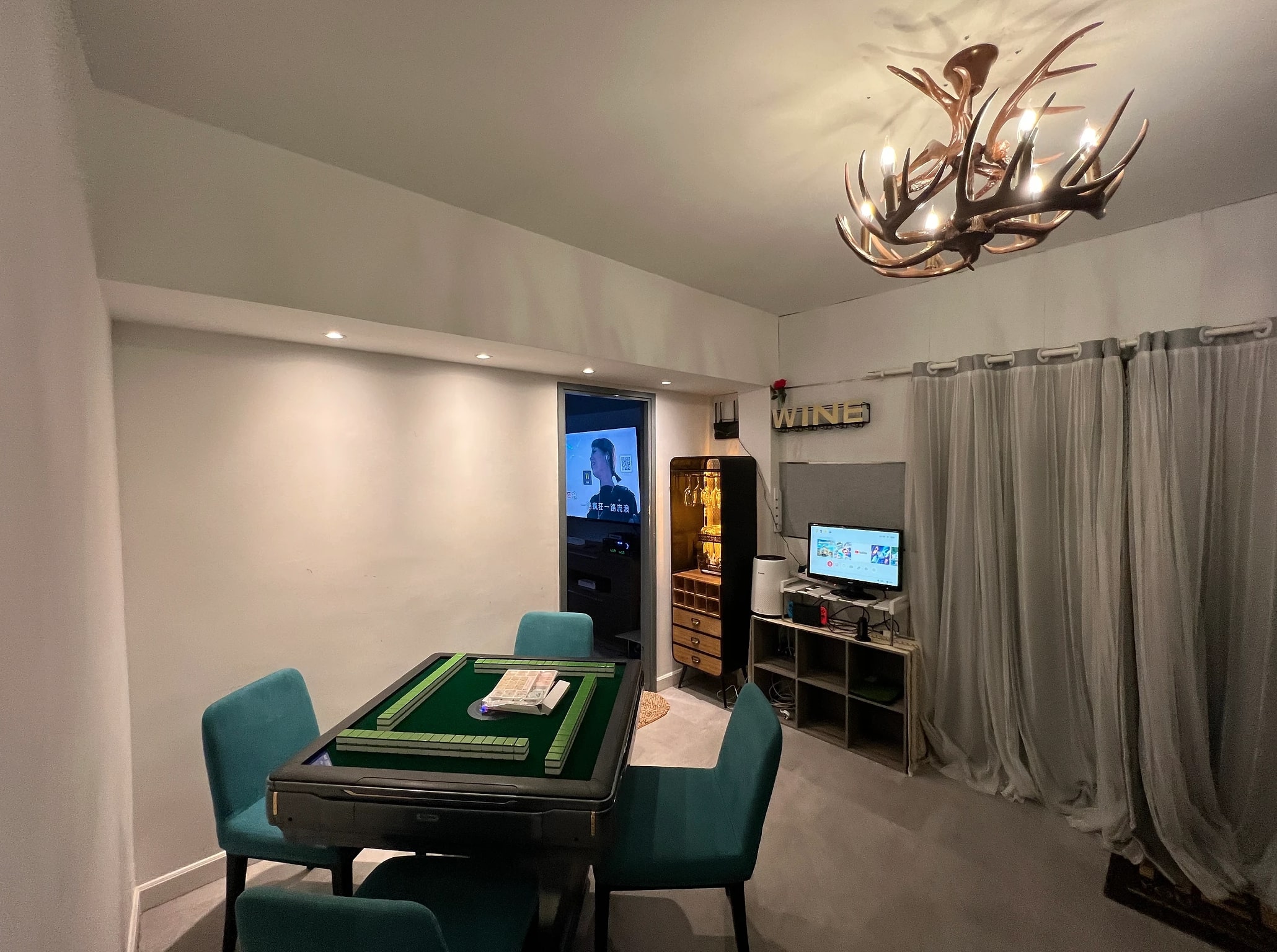 Fancy Free Partyroom-7