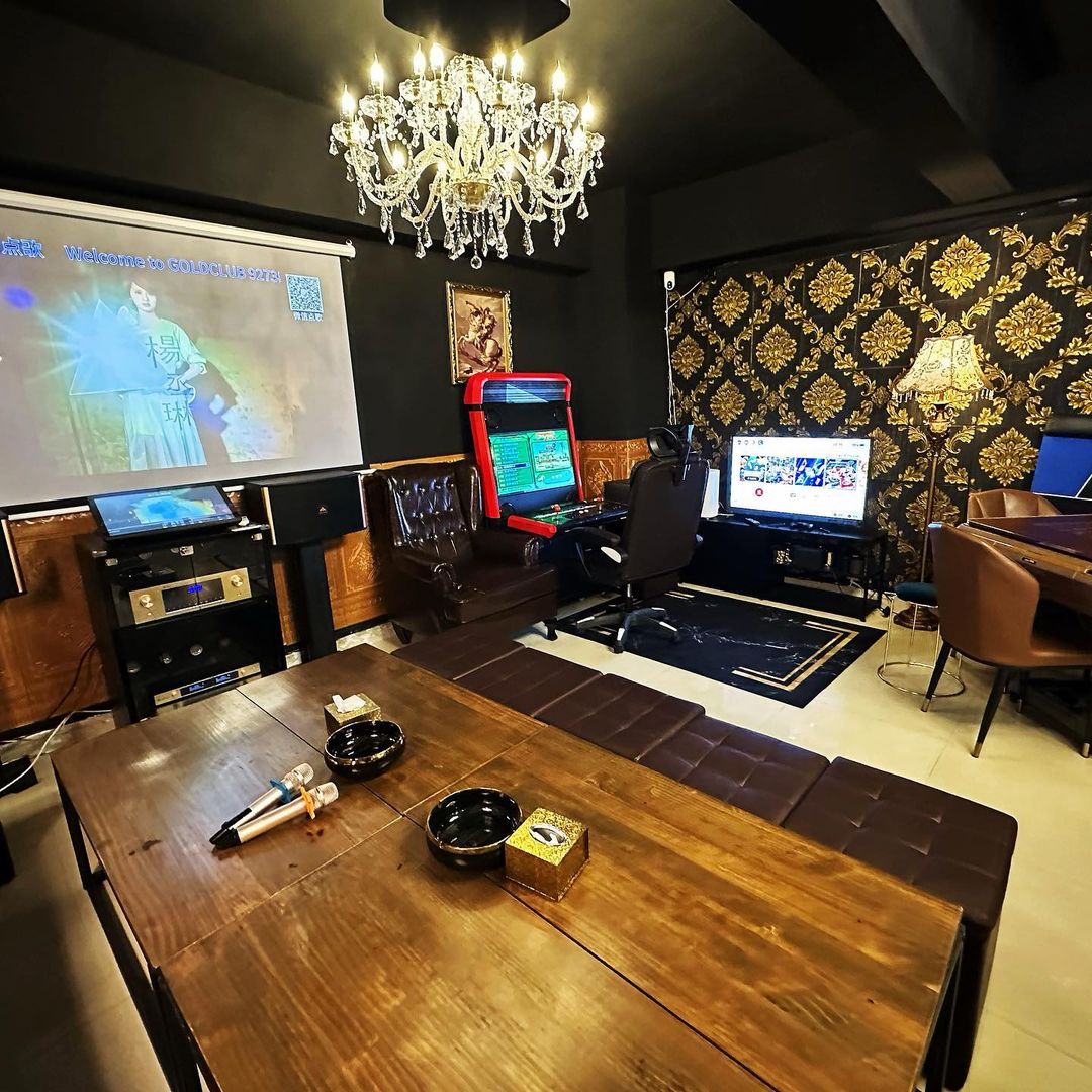 Gold Club Partyroom-19