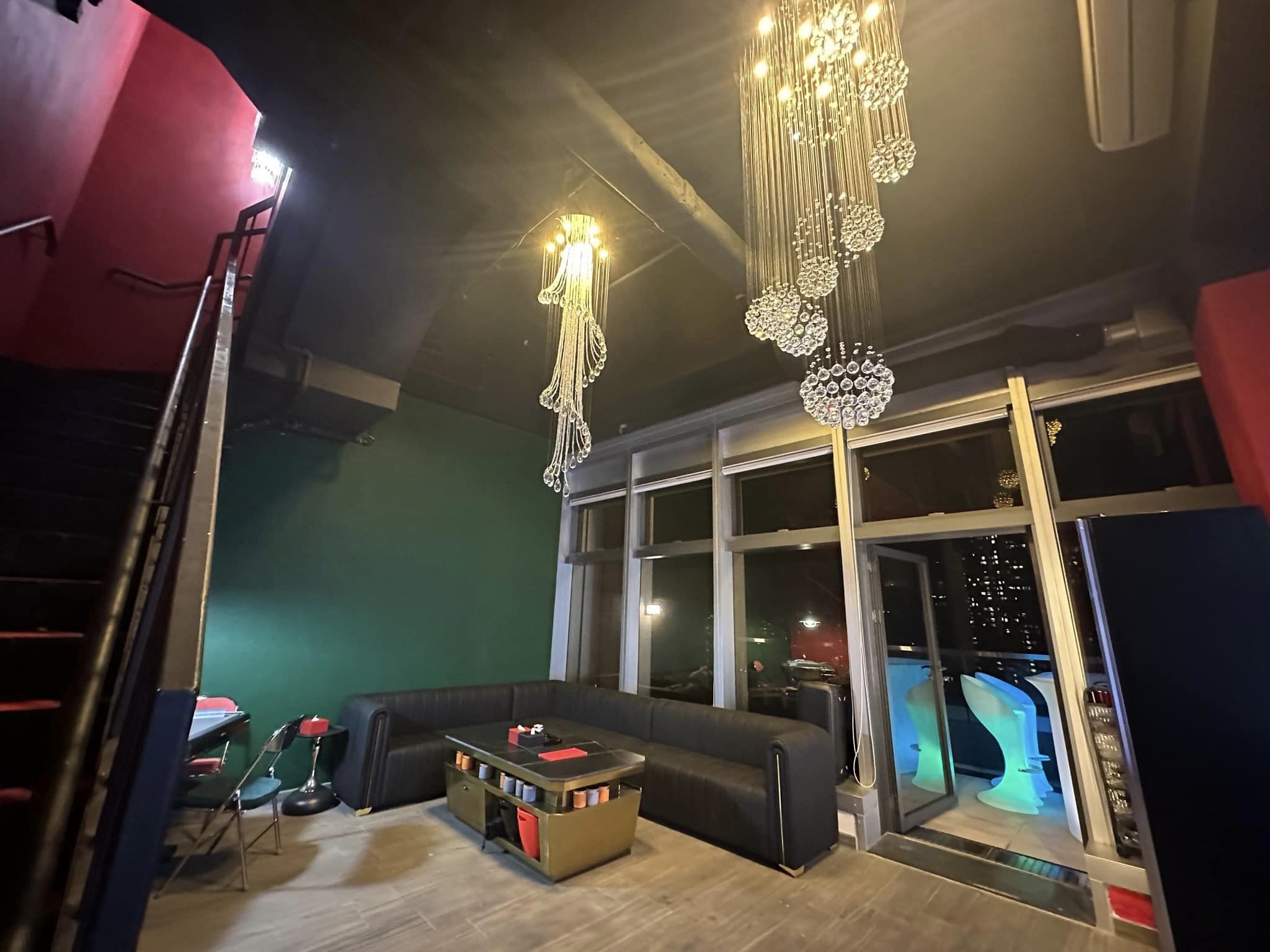 Club High Rise Partyroom-3