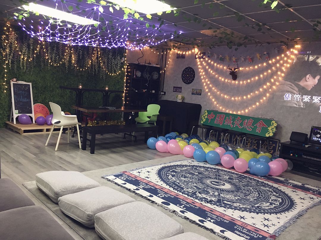 Touch Wood Partyroom-75